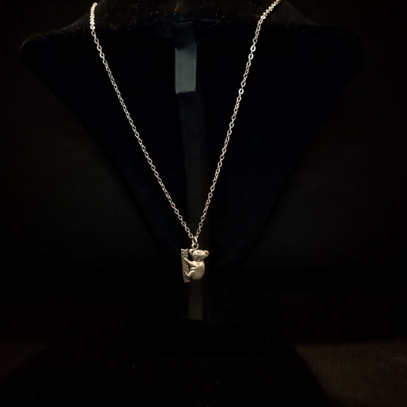 koala bear necklace 3/8" stainless steel pendant on a silvertone necklace chain - Picture 3 of 12